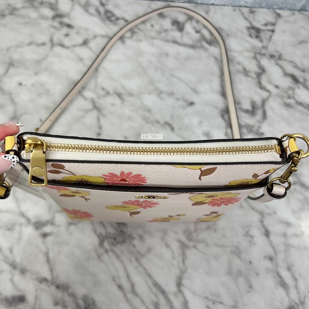 Coach Kitt Messenger Crossbody With Floral Print - Picture 5 of 11